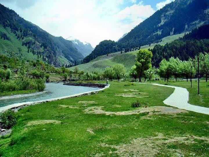 Lolab, Jammu and Kashmir - Beautiful valley with lush green landscapes - Sadasangh Holidays destination